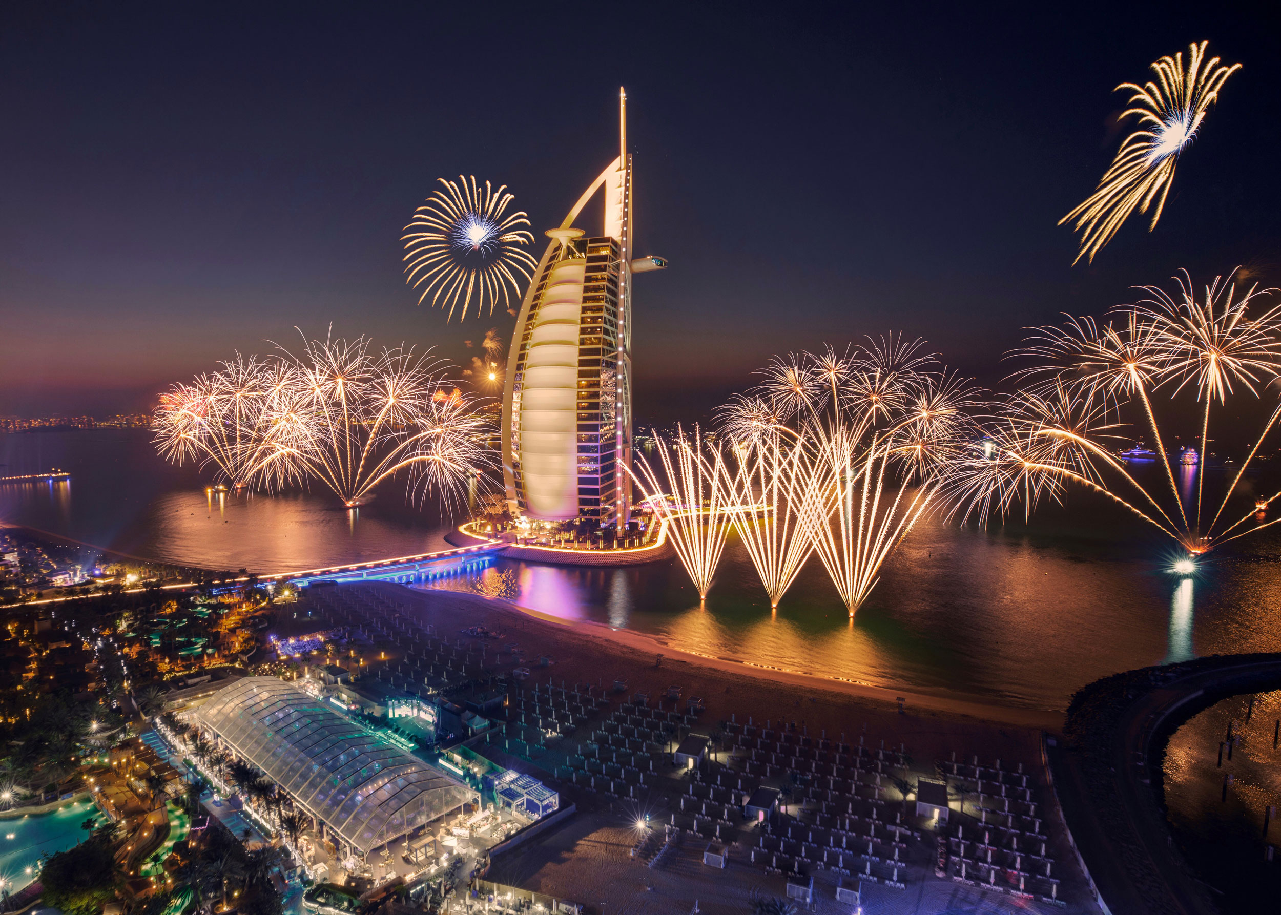 fireworks burj al arab dubai new year's eve