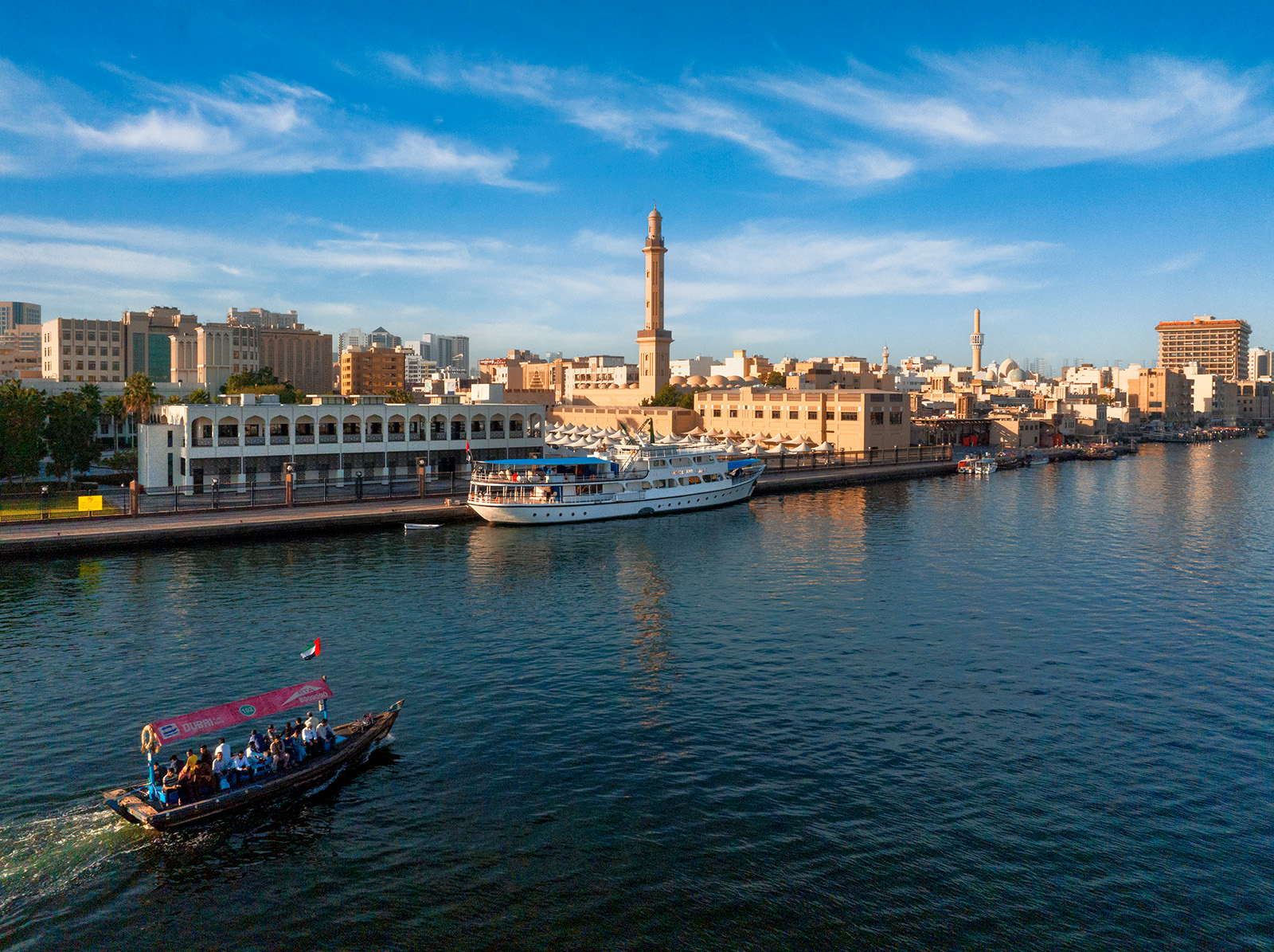 dubai creek boat dhow