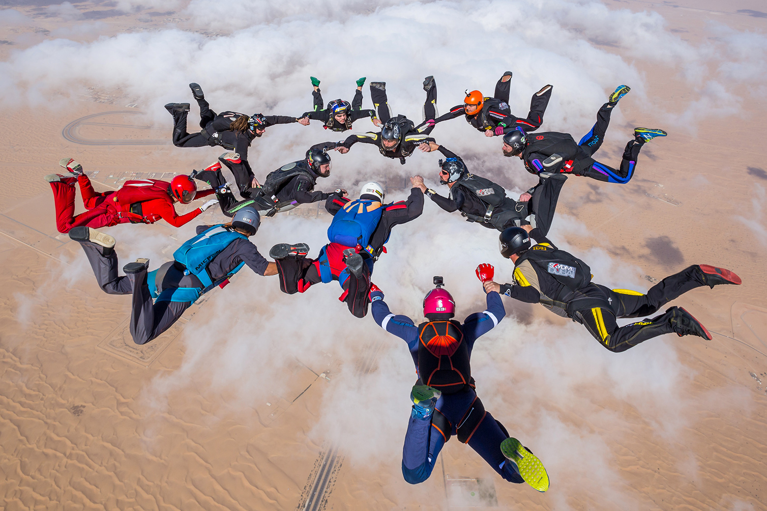 skydive dubai desert