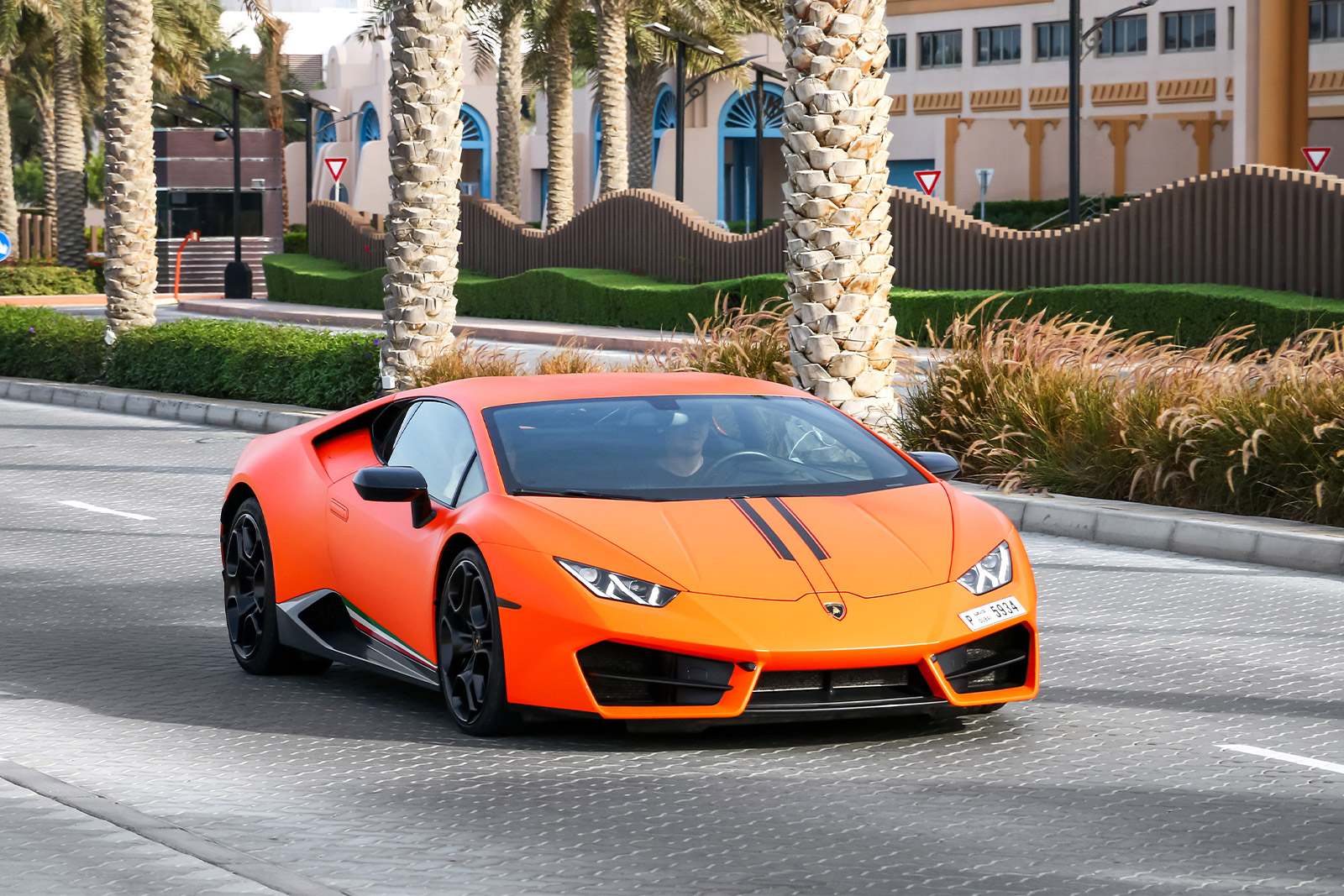 superhero-media-supercar