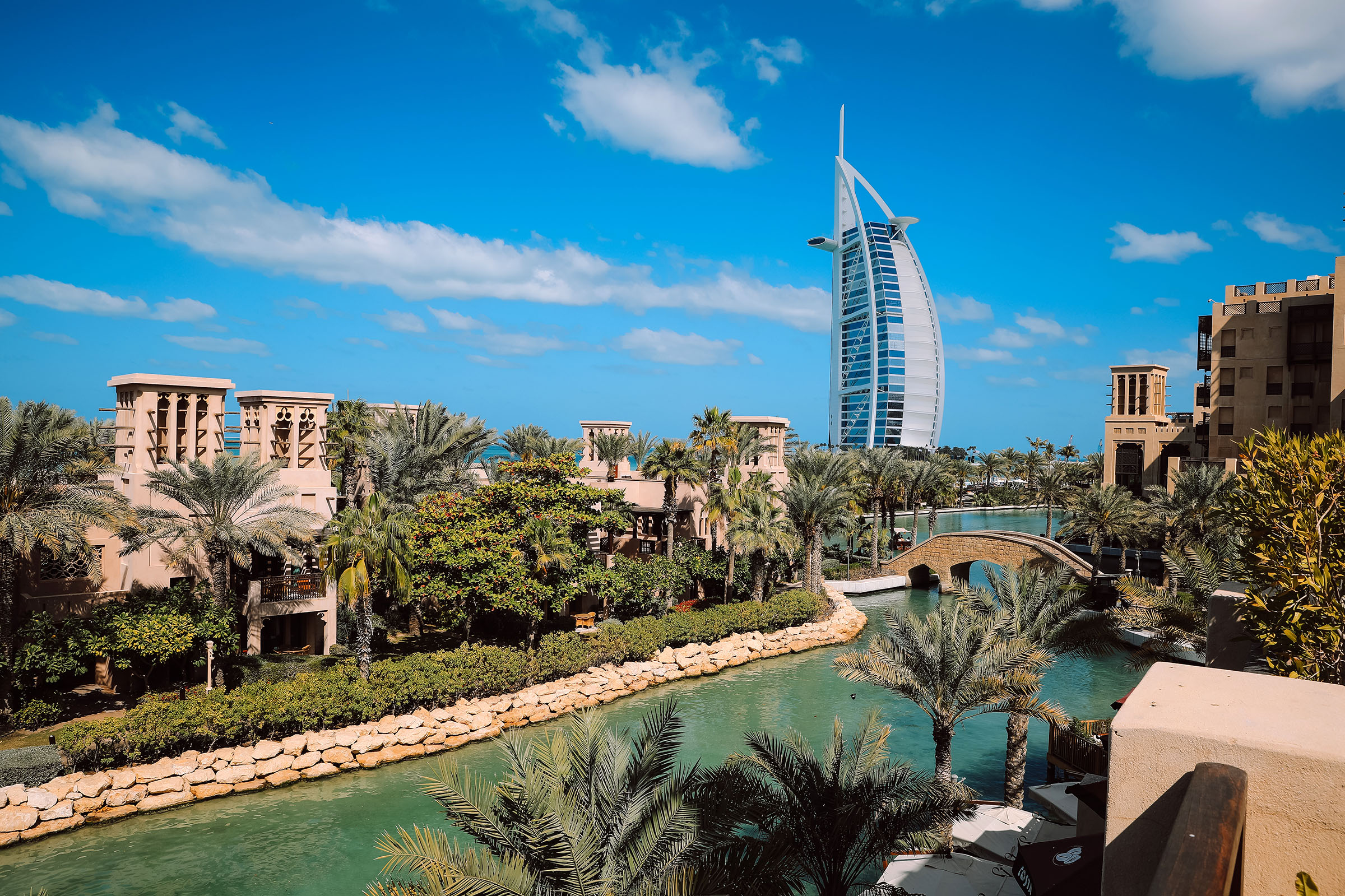 Dubai Essential